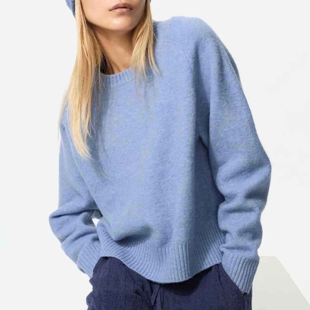 Uniqlo Soufflé Cozy Blue Women's Sweater